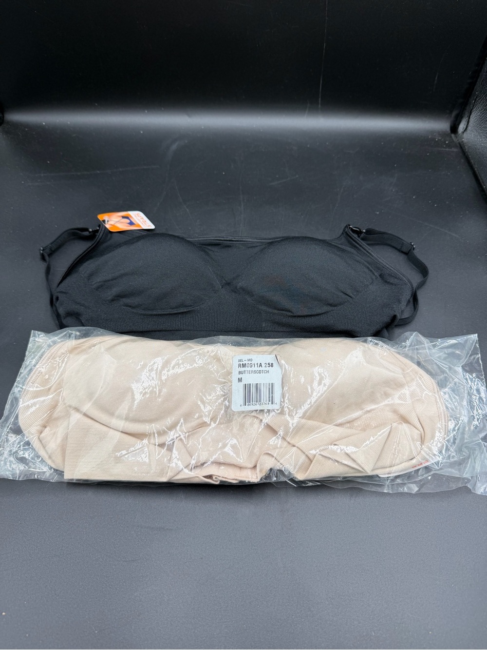 (2) NWT Women’s Warner’s Bras Size Medium Convertible Straps Butterscotch/Black